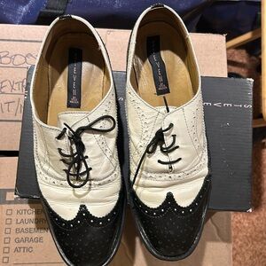 Steve Madden Size 10 Black and White Oxford